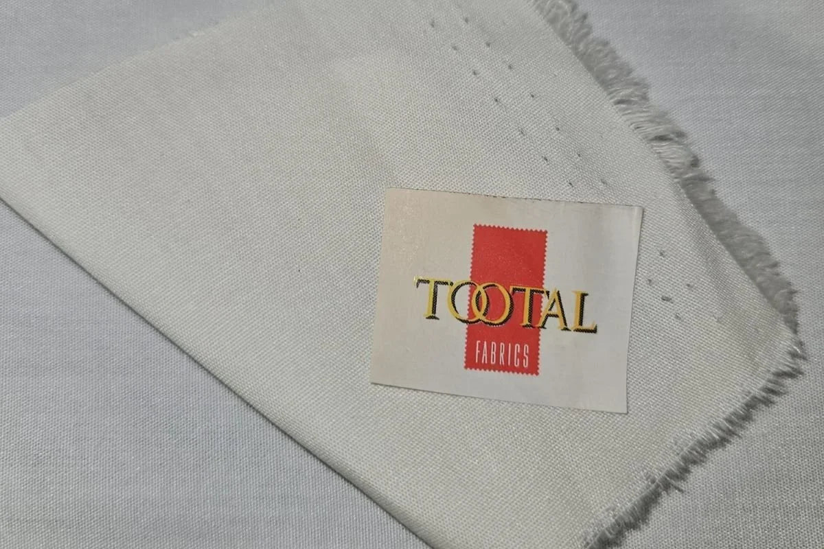Ex Tootal Deadstock Designer Superior Quality 100% Cotton Poplin Plain - Vanilla Cream