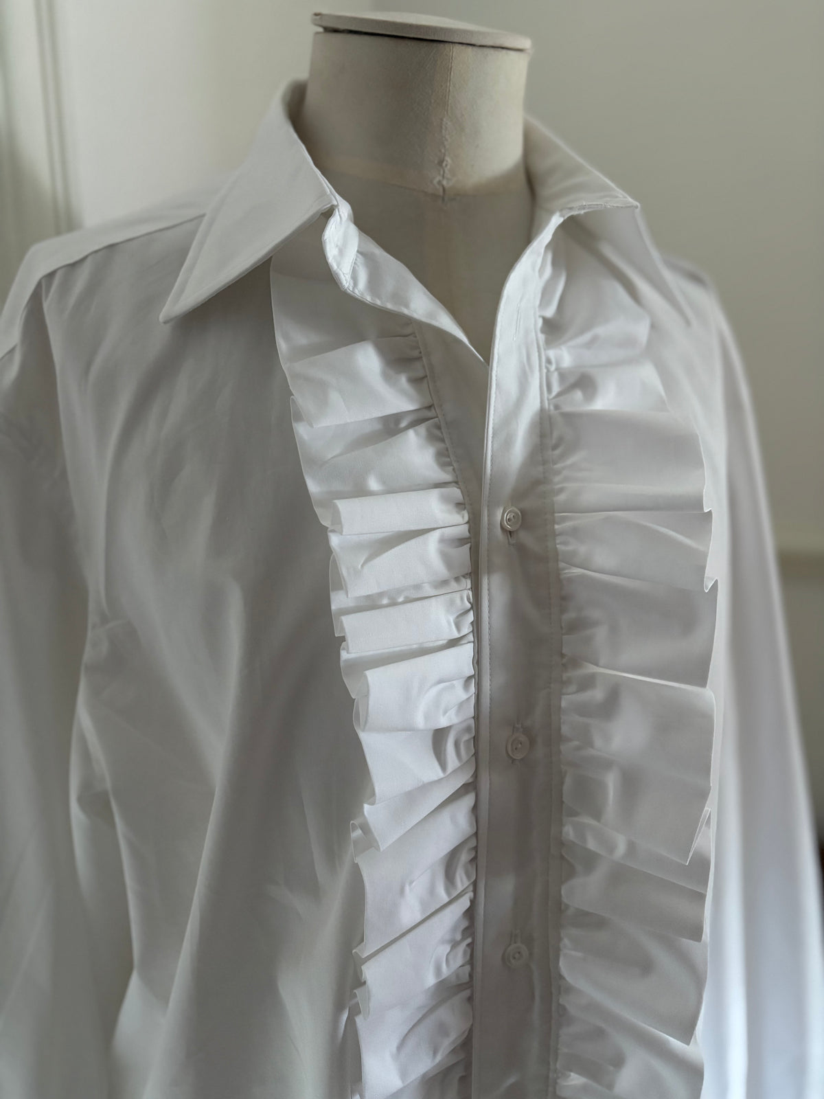3rd Doctor style frilled shirt